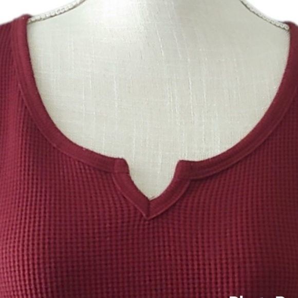 Elodie Casual Burgundy Thermal Waffle Knit Long Sleeve Boho Distressed Cuff top - Picture 2 of 8
